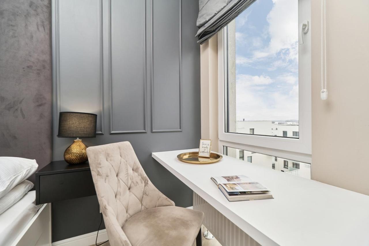 Aleja Architektow By Renters Apartment *