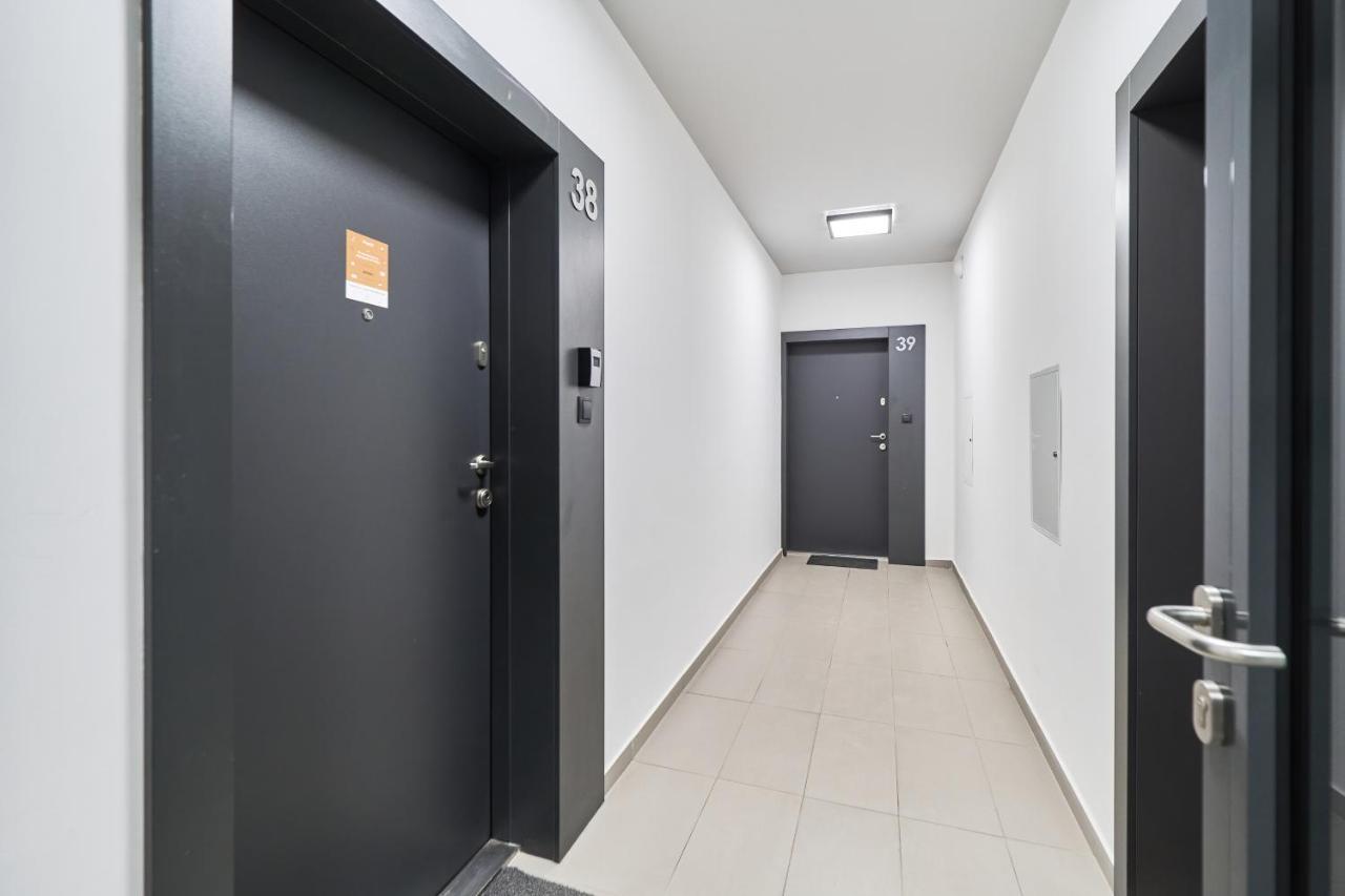 Aleja Architektow By Renters Breslau